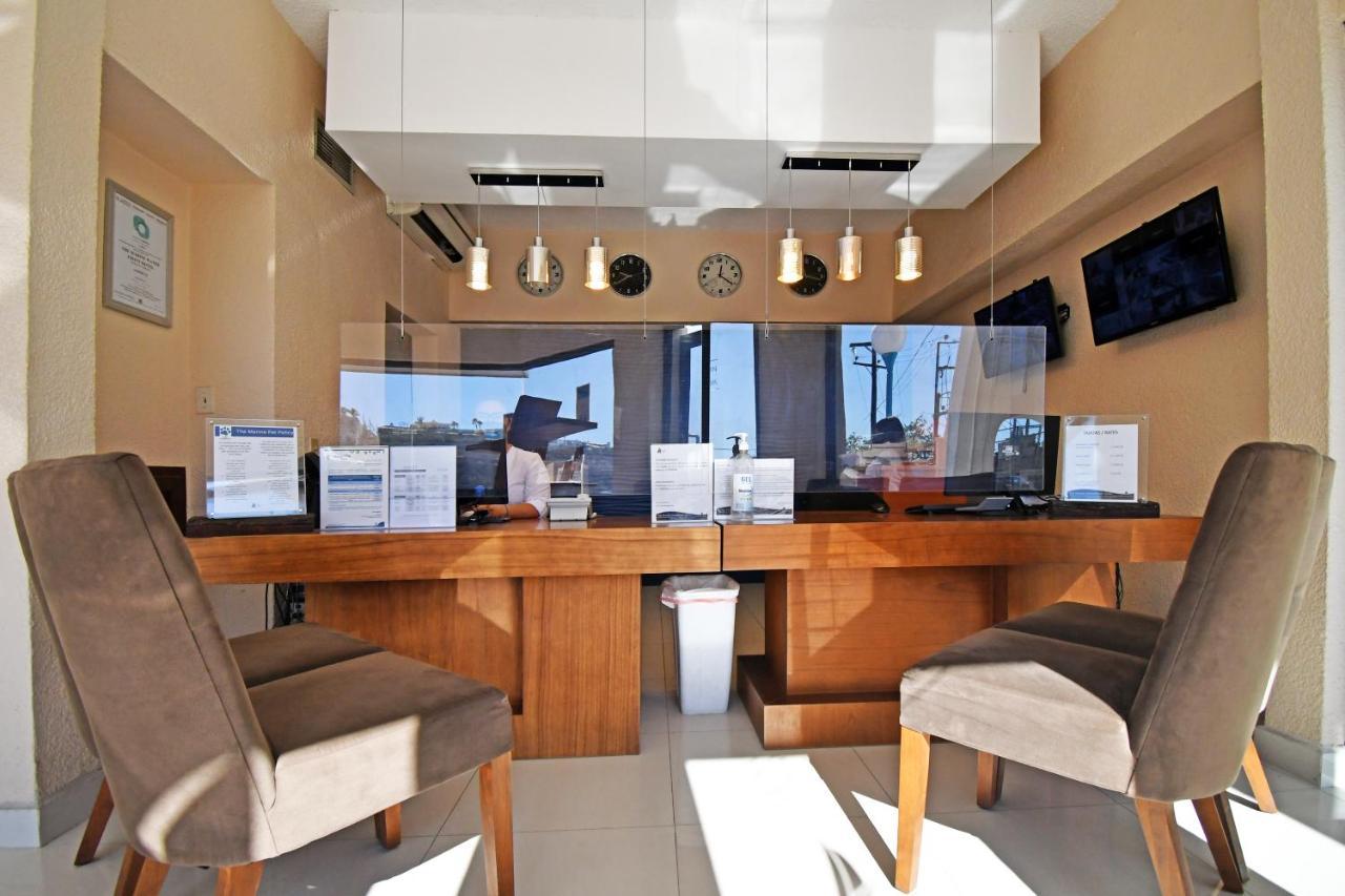 The Westmarine Waterfront Hotel 拉巴斯 外观 照片