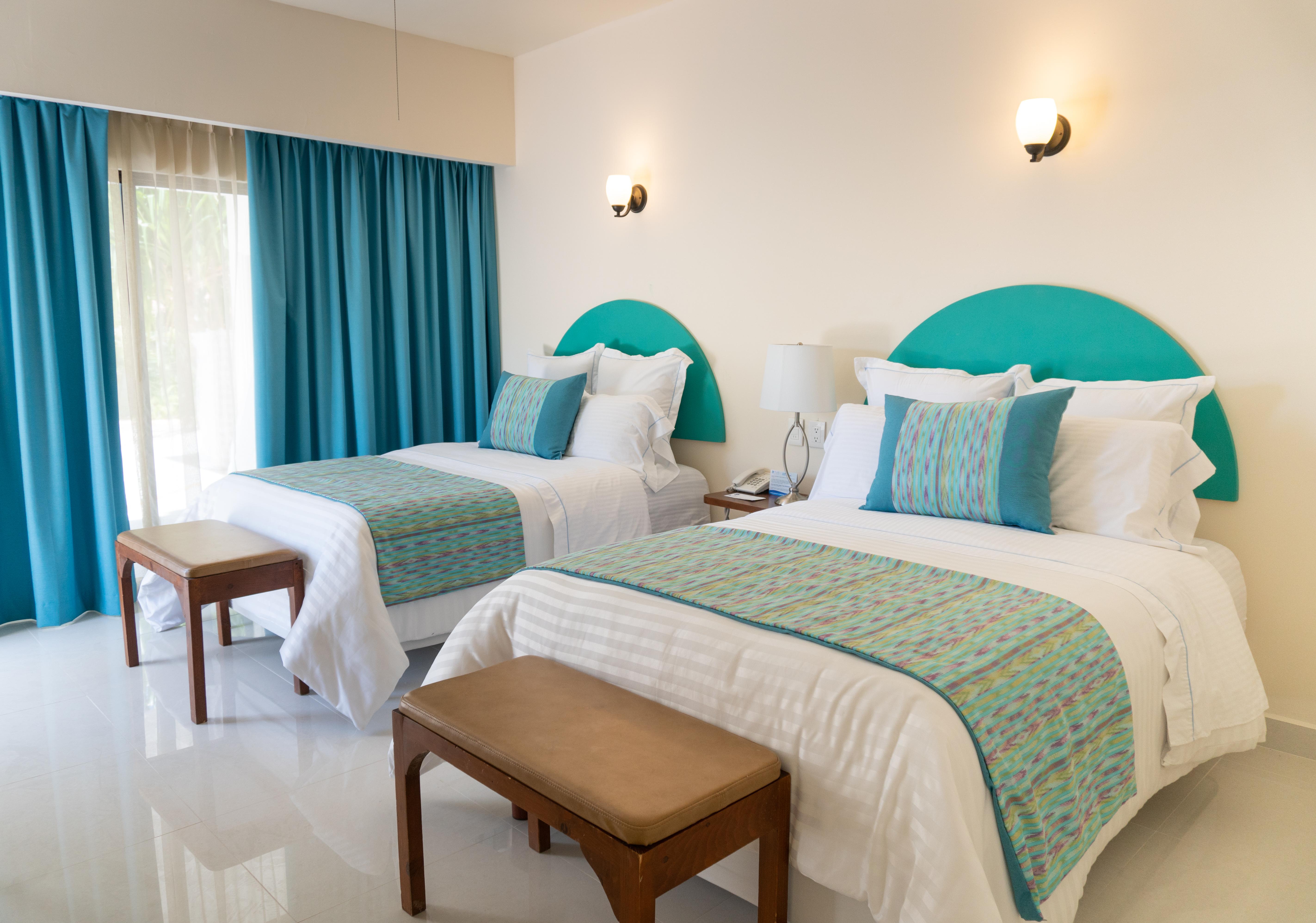 The Westmarine Waterfront Hotel 拉巴斯 外观 照片