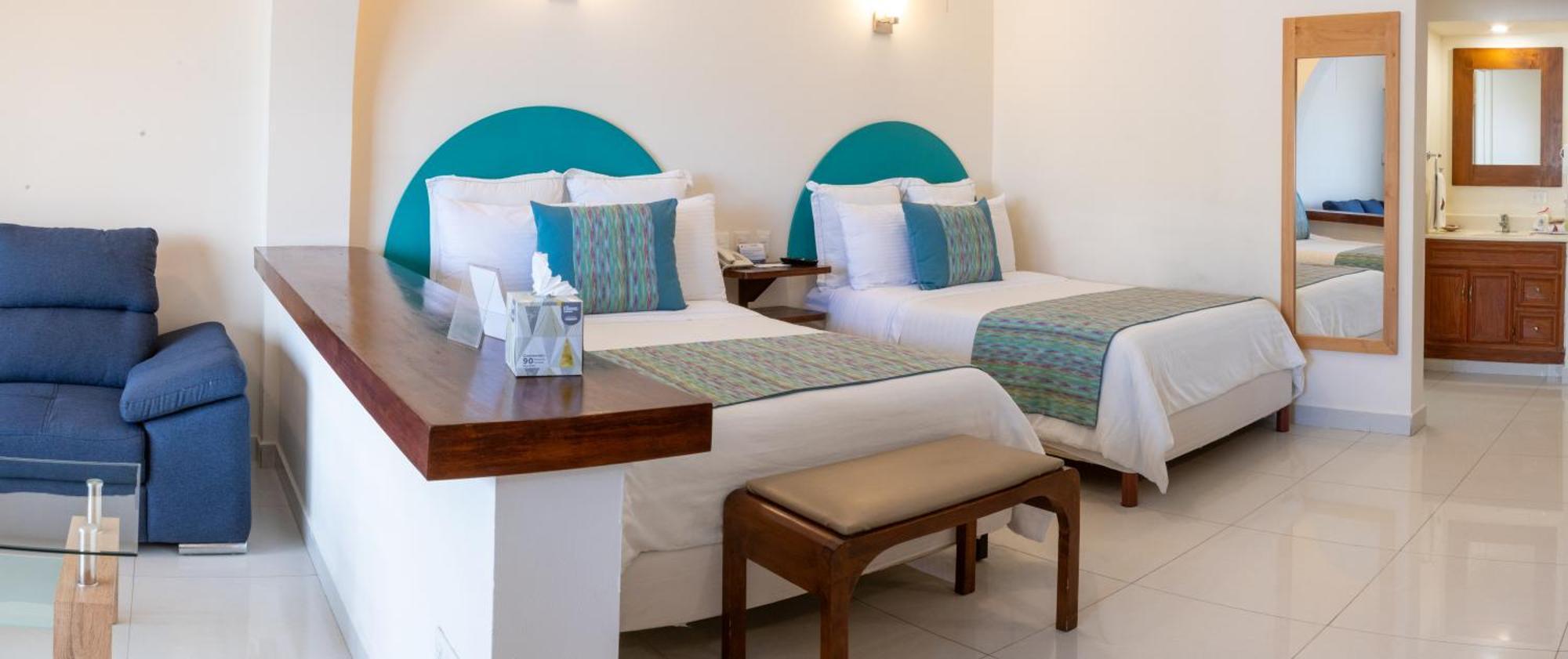 The Westmarine Waterfront Hotel 拉巴斯 外观 照片