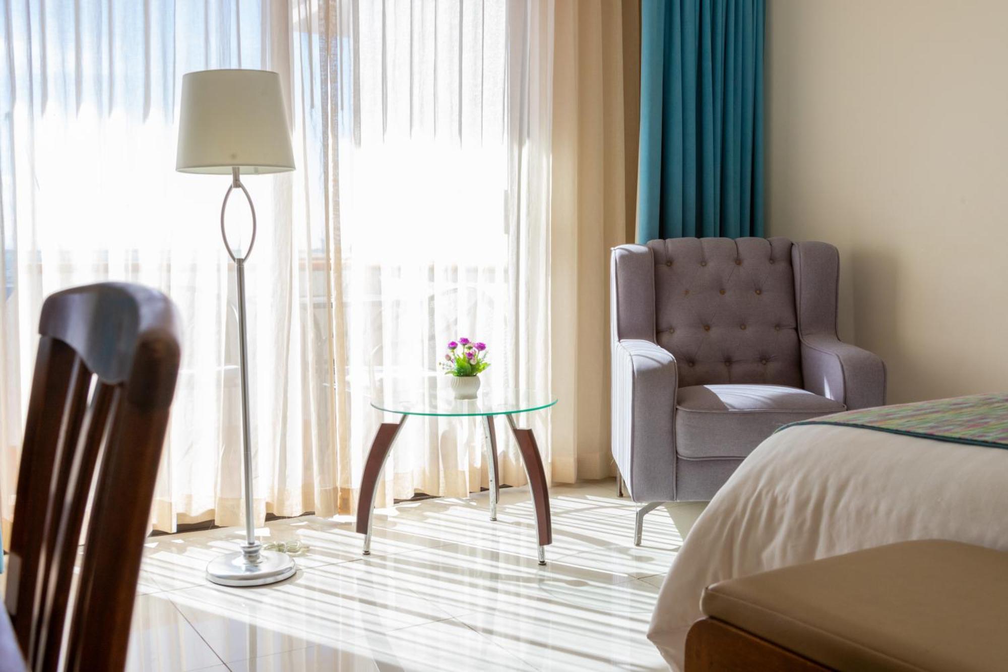 The Westmarine Waterfront Hotel 拉巴斯 外观 照片