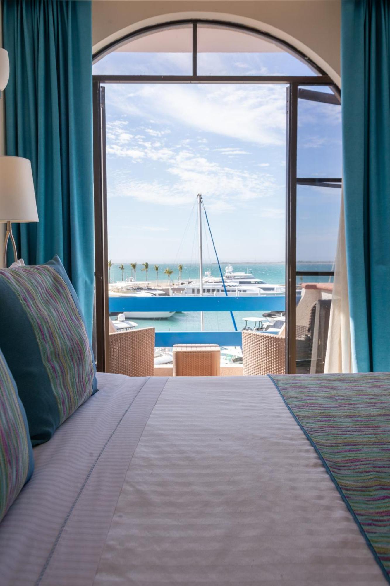 The Westmarine Waterfront Hotel 拉巴斯 外观 照片