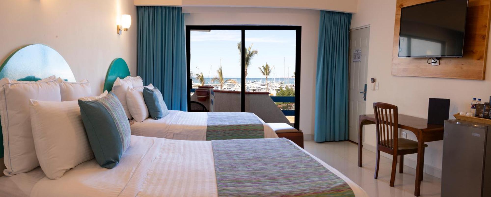 The Westmarine Waterfront Hotel 拉巴斯 外观 照片
